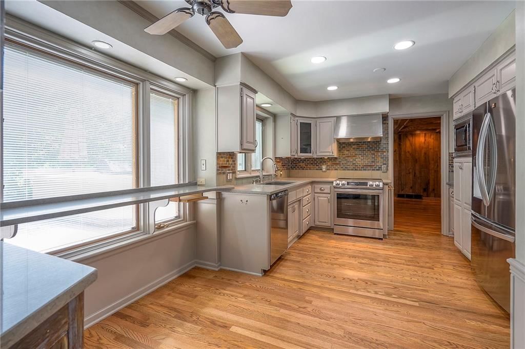 9015 Outlook Drive — photo 16