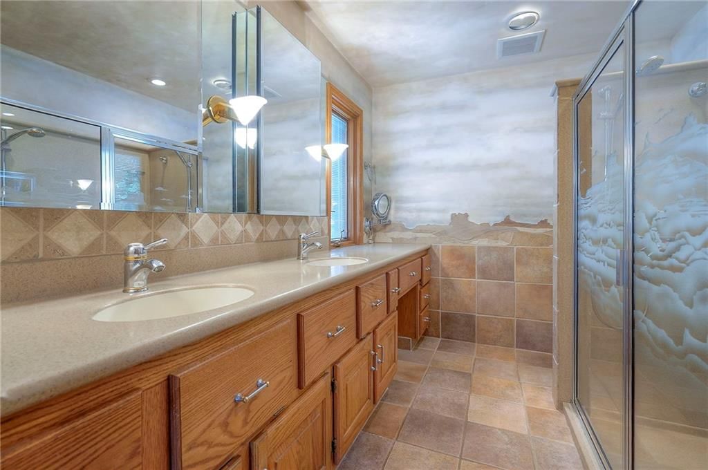9015 Outlook Drive — photo 32