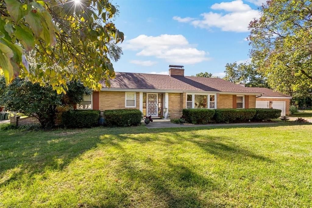 5403 Blue Ridge Boulevard — photo 2