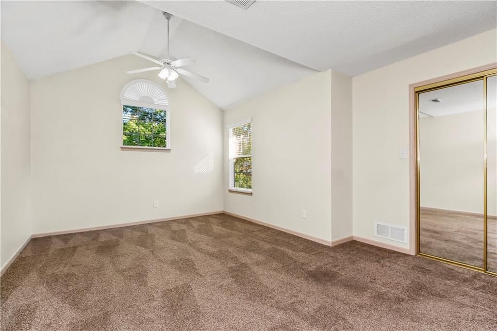 Photo 17 of 23 - 707 SE 14th Street