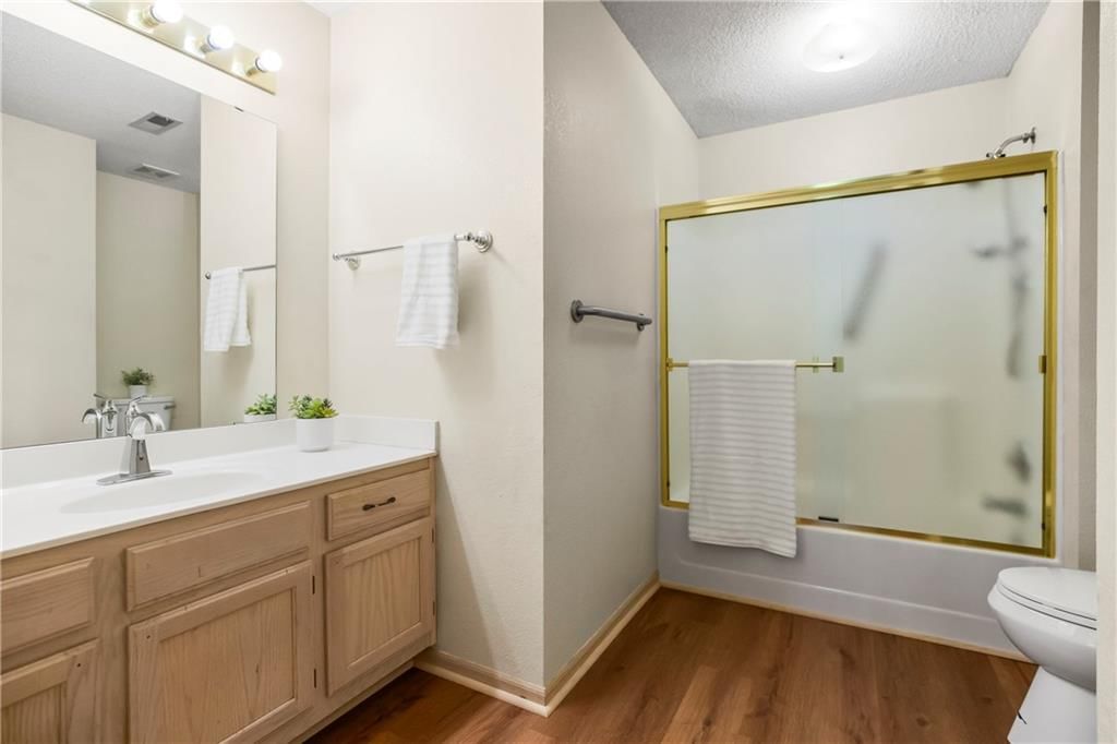 Photo 19 of 23 - 707 SE 14th Street