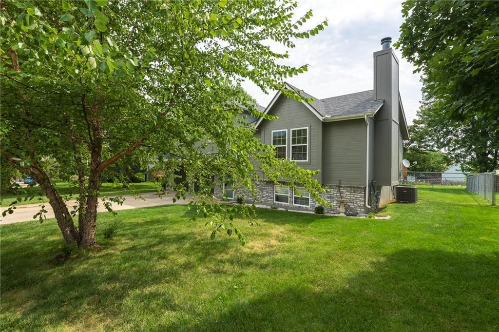 207 Breezeway Lane — photo 3