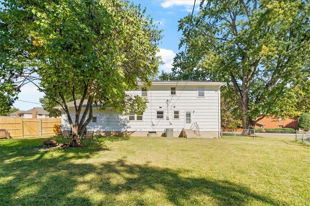 10300 Nall Avenue — photo 2