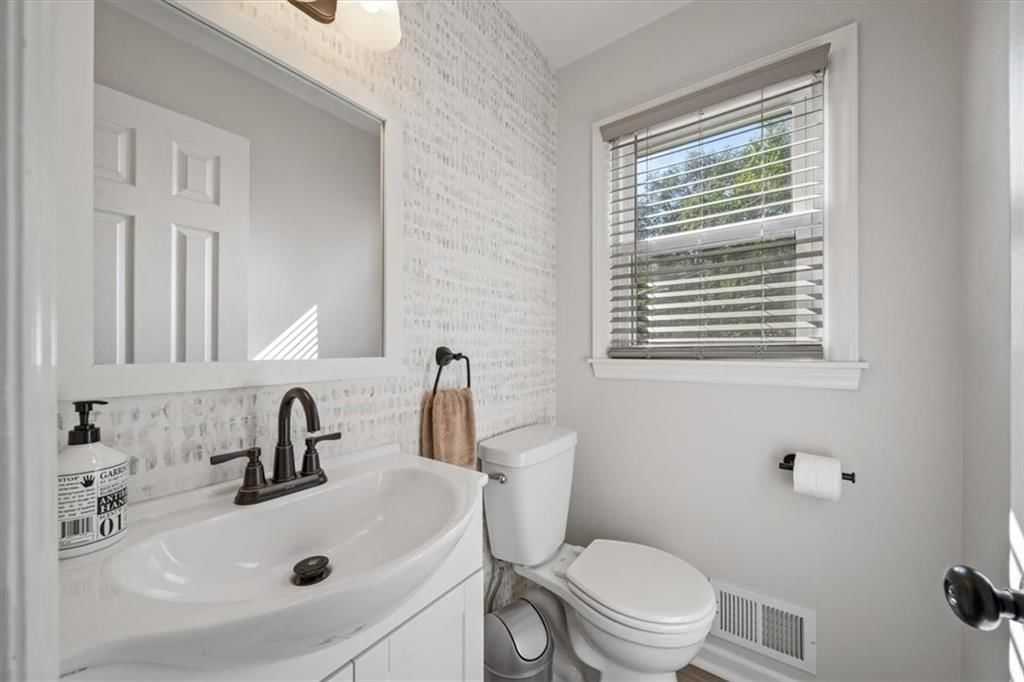 10300 Nall Avenue — photo 9