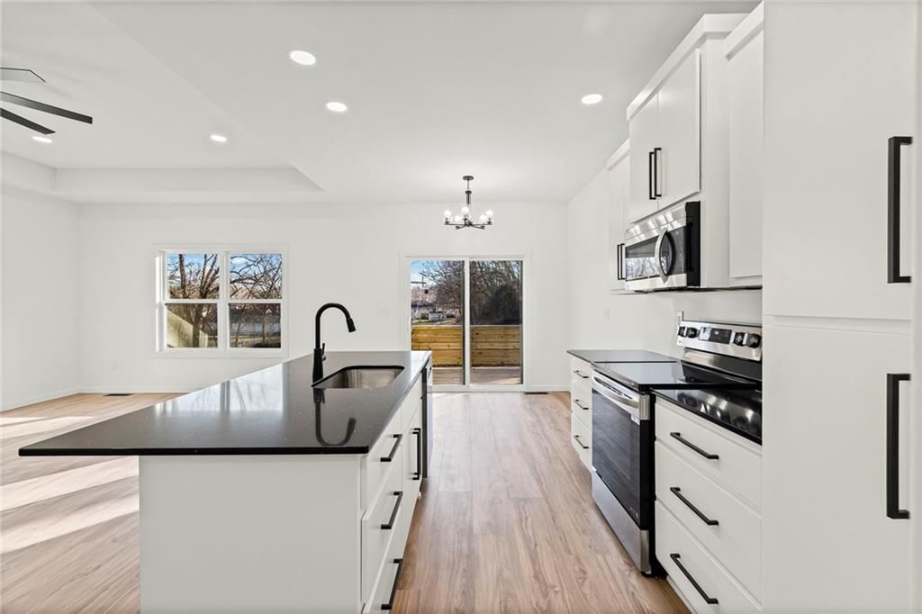 1219 Paton Street — photo 11