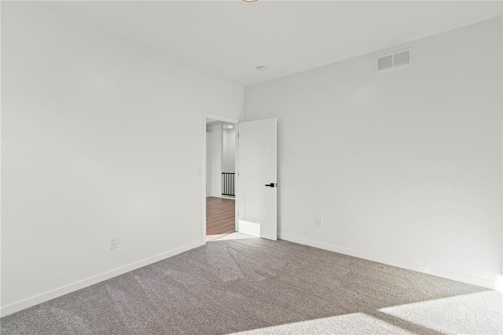 1219 Paton Street — photo 12