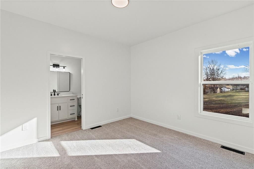 1219 Paton Street — photo 14