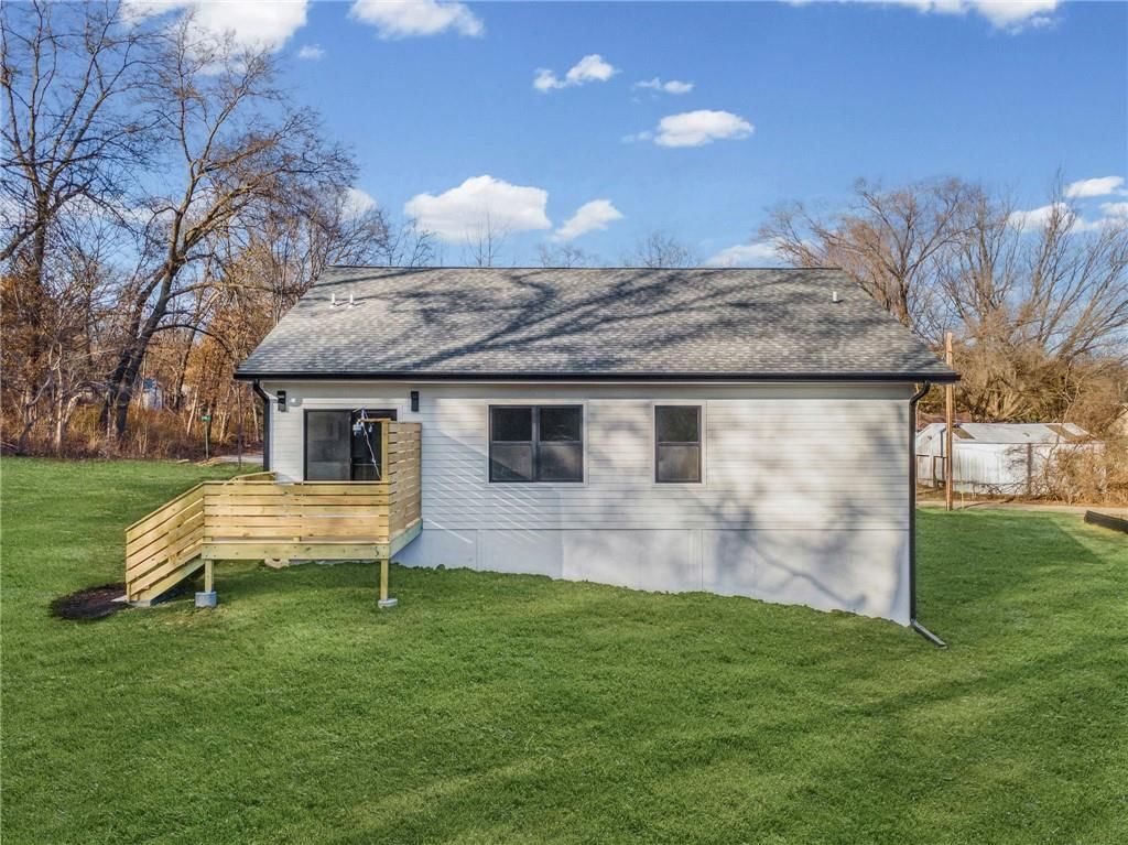 1219 Paton Street — photo 29