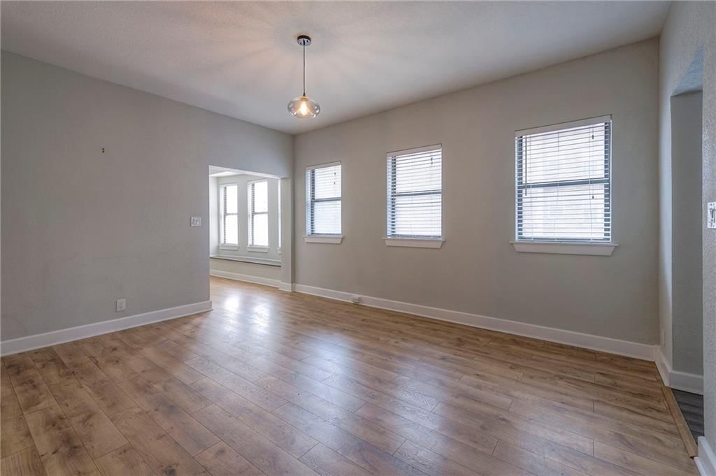 220 W Armour Boulevard — photo 8