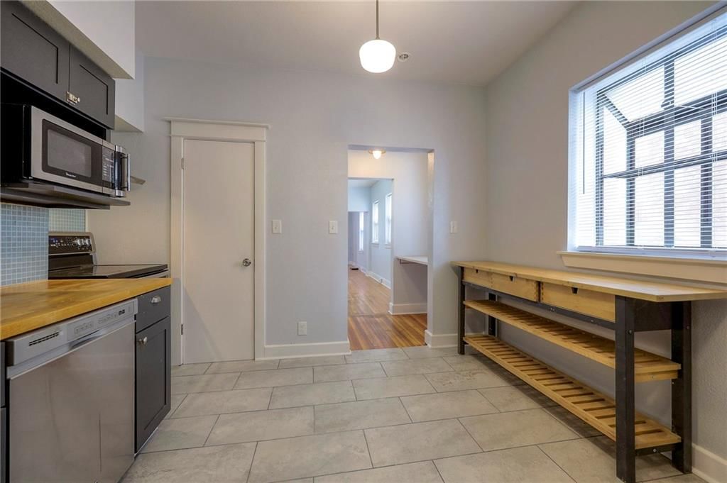 220 W Armour Boulevard — photo 27