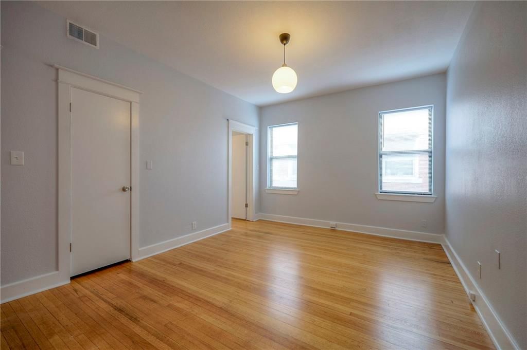 220 W Armour Boulevard — photo 31