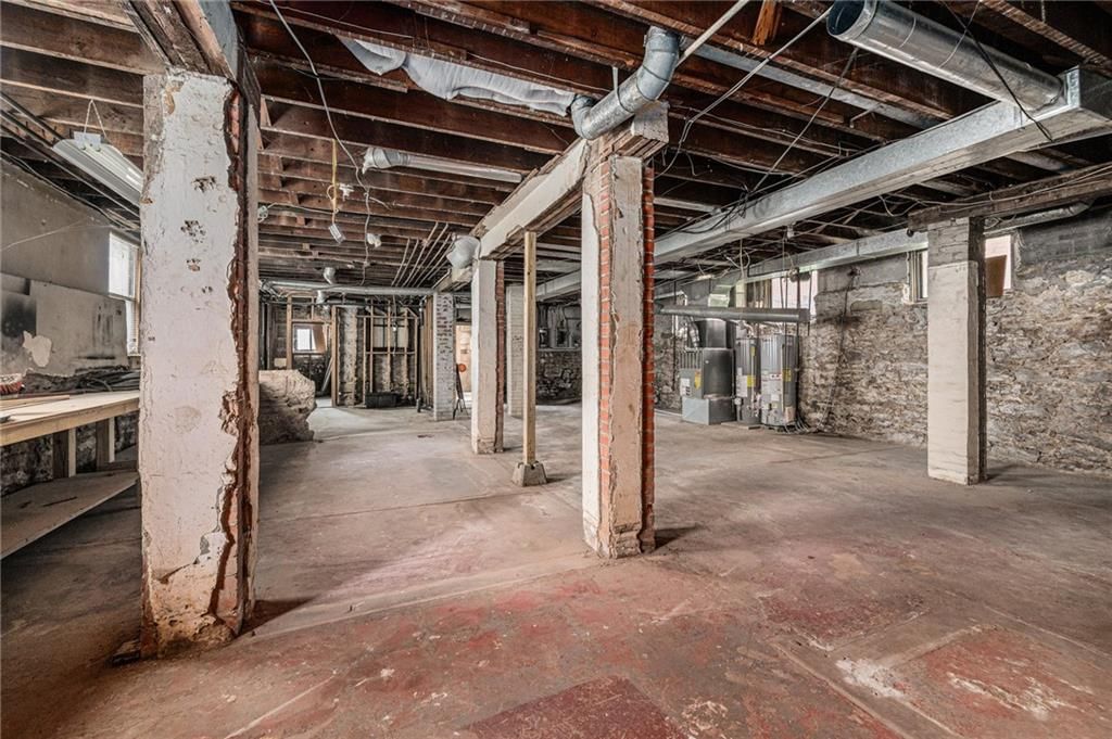 220 W Armour Boulevard — photo 35