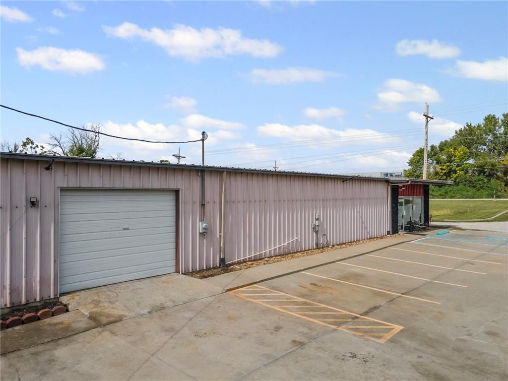 3160 W Arrow Street — photo 5