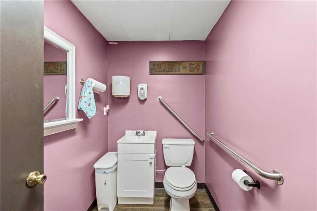 3160 W Arrow Street — photo 17