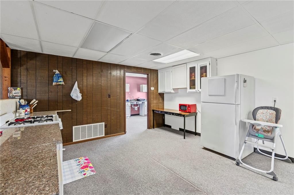 3160 W Arrow Street — photo 19