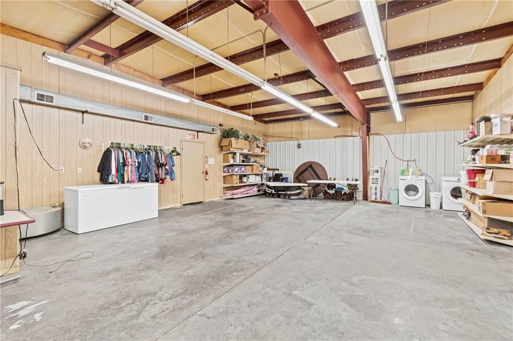 3160 W Arrow Street — photo 30