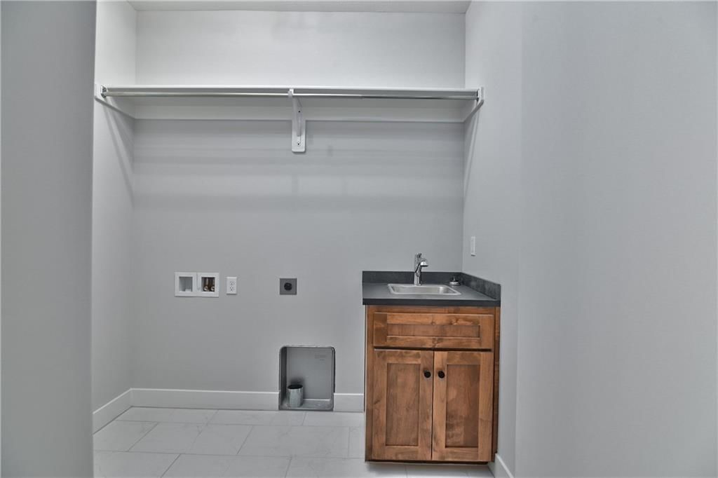 2512 W 179th Street — photo 18