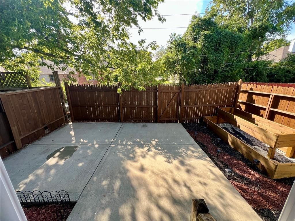 413 Woodbridge Lane — photo 40
