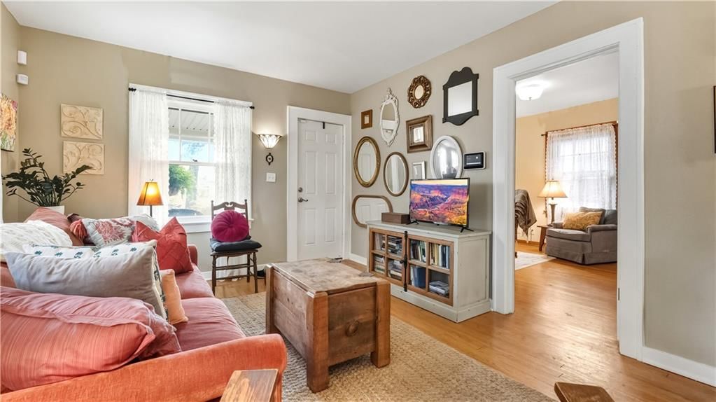 Photo 8 of 26 - 7514 Harrison Street