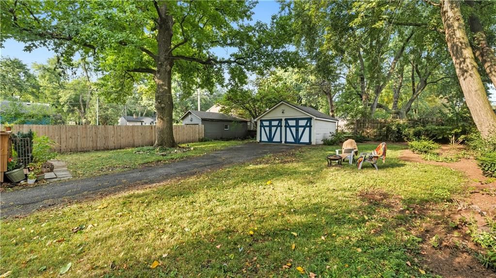 Photo 21 of 26 - 7514 Harrison Street