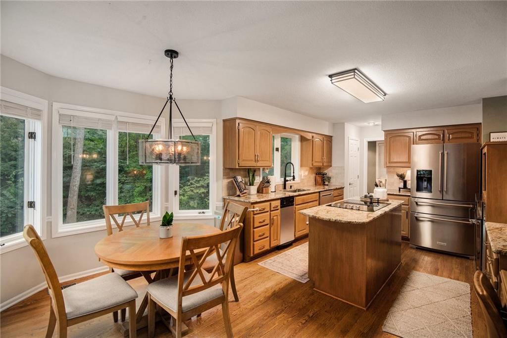 5240 N Main Street — photo 11