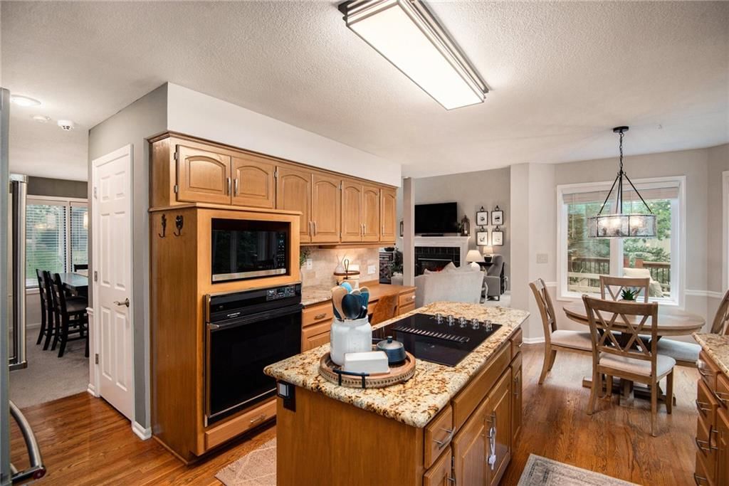 5240 N Main Street — photo 13