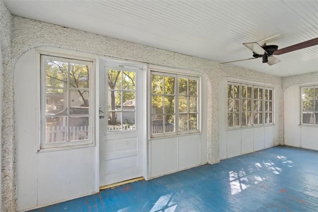 Photo 5 of 36 - 501 E Spruce Street