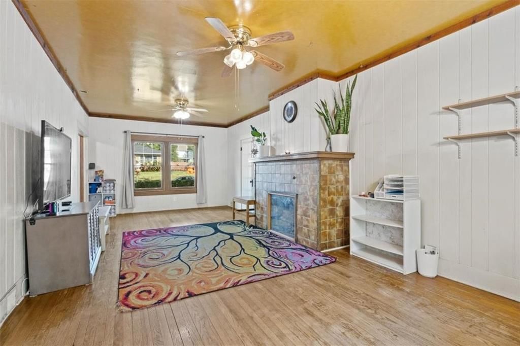 Photo 7 of 36 - 501 E Spruce Street