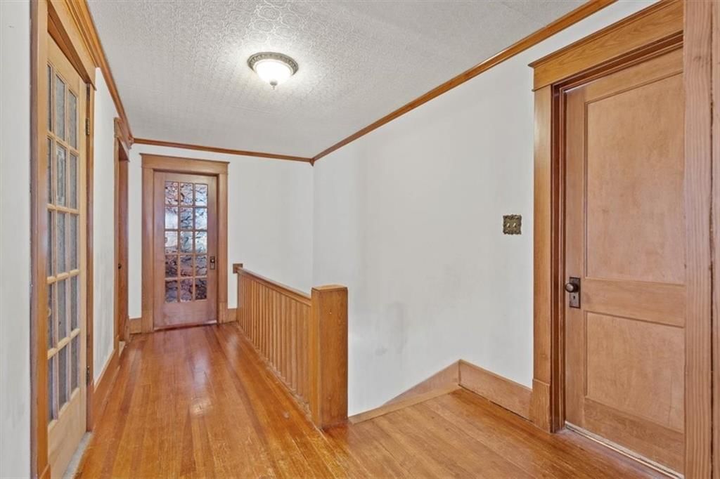 Photo 16 of 36 - 501 E Spruce Street