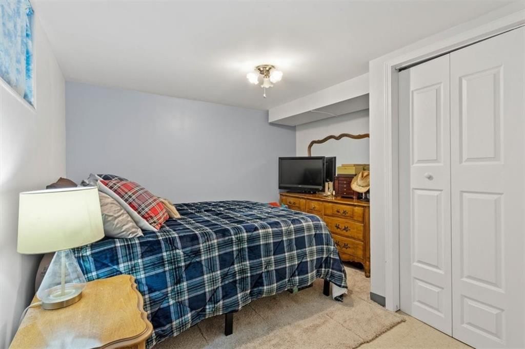 Photo 30 of 36 - 501 E Spruce Street