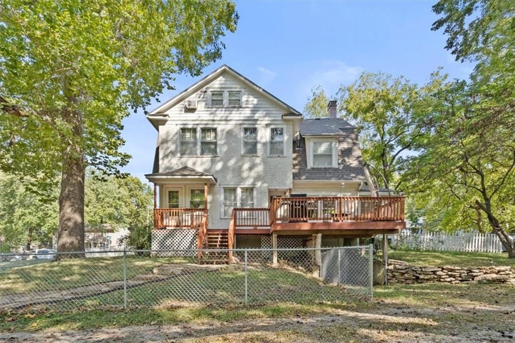 Photo 34 of 36 - 501 E Spruce Street