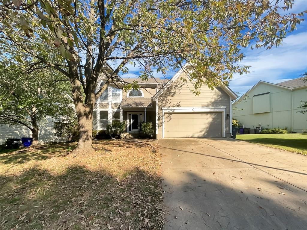 12534 S Alcan Circle, Olathe, KS