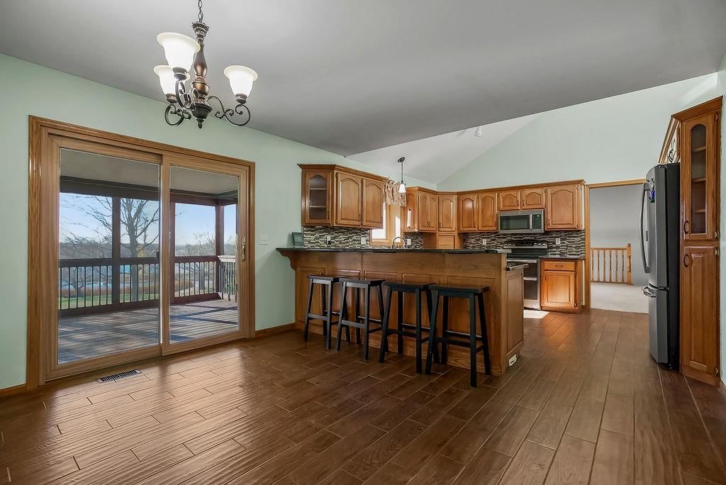 17873 W 287th Street — photo 2