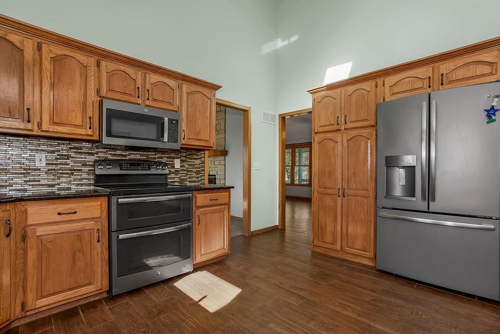 17873 W 287th Street — photo 35