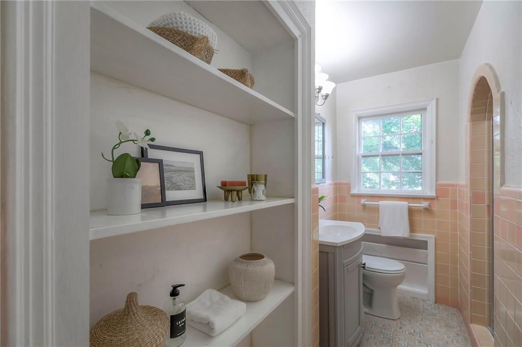 722 E Meyer Boulevard — photo 11