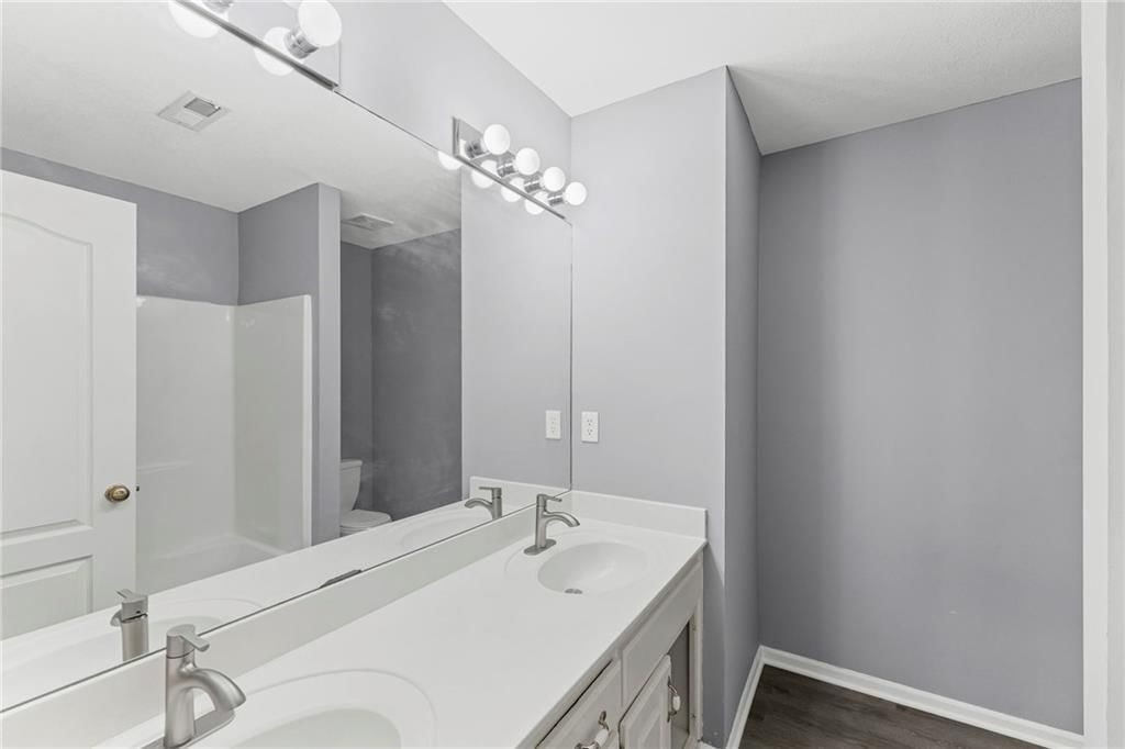 18504 W 153rd Terrace — photo 34