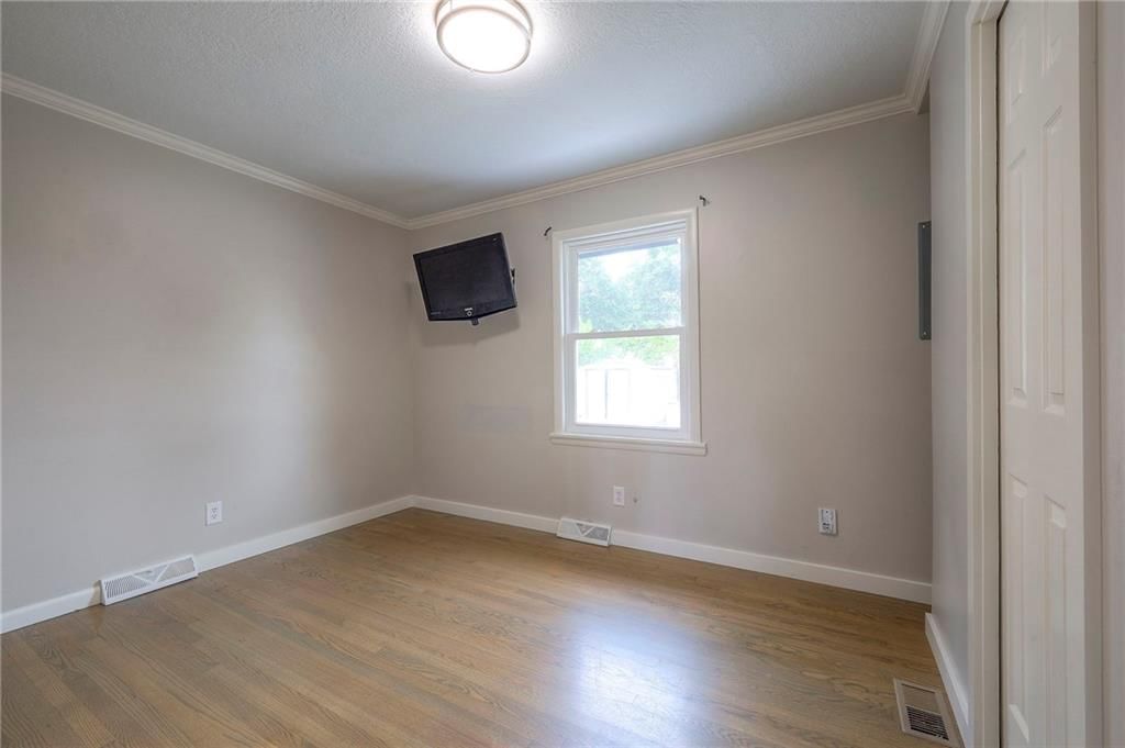 540 E Prairie Street — photo 10