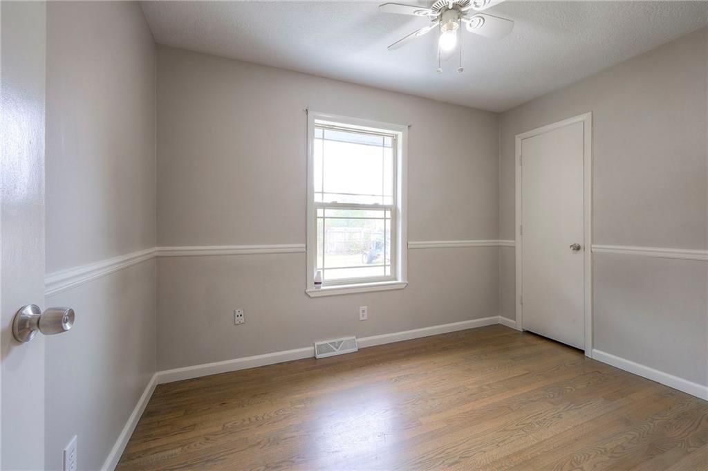 540 E Prairie Street — photo 14
