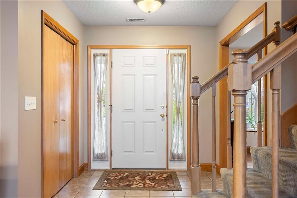 2615 Red Cedar Drive — photo 5
