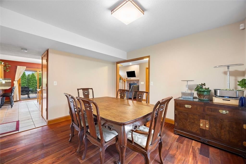 2615 Red Cedar Drive — photo 8