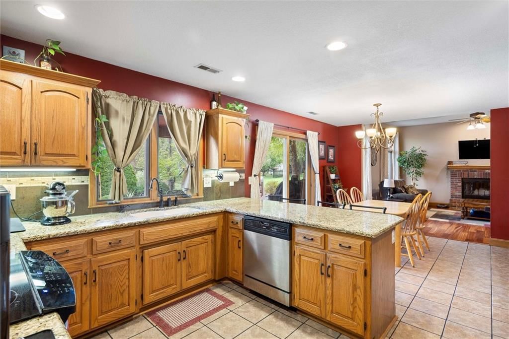2615 Red Cedar Drive — photo 12