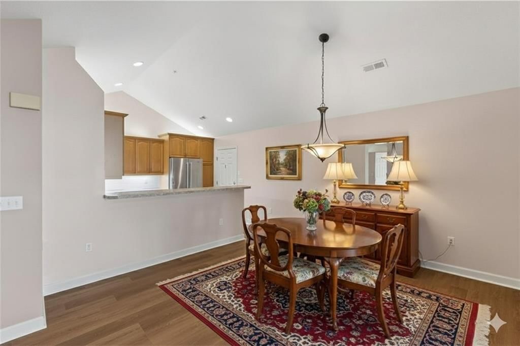 23136 W 71st Terrace — photo 4