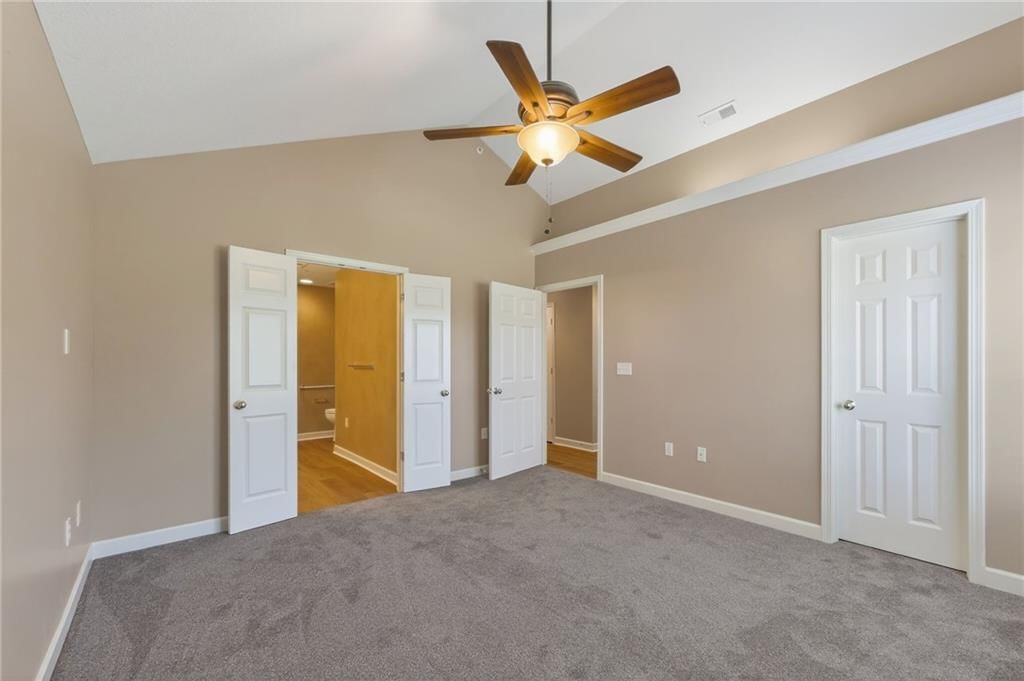 23136 W 71st Terrace — photo 10