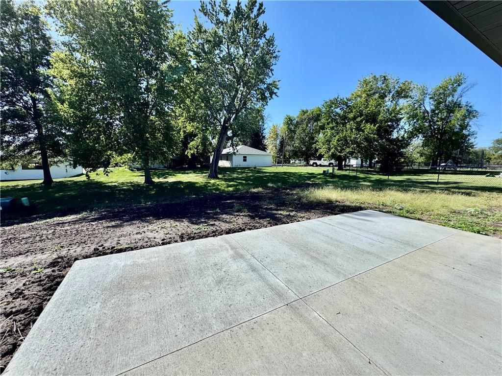 1320 W 19th Street — photo 18