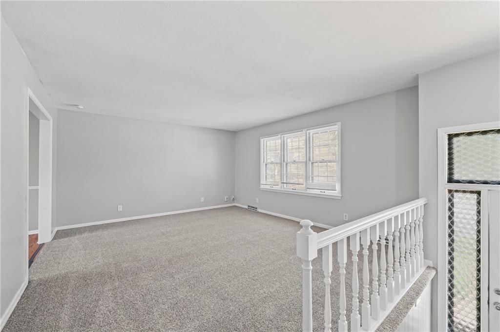 12704 BRISTOL Avenue — photo 3