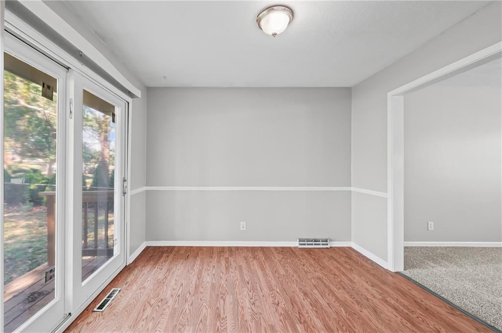12704 BRISTOL Avenue — photo 8
