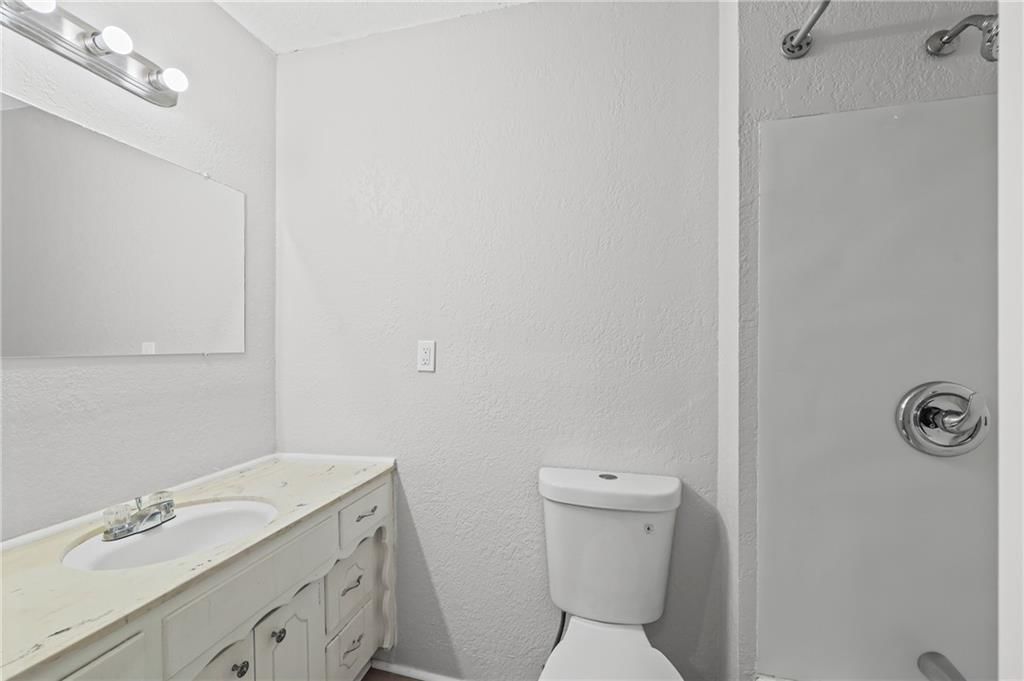 12704 BRISTOL Avenue — photo 18