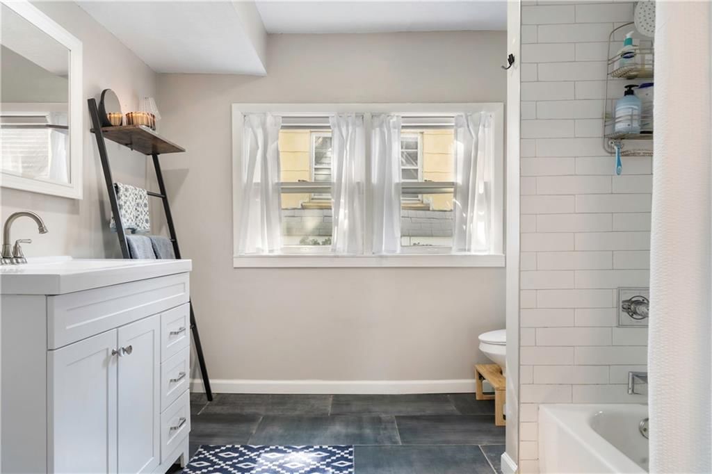 110 Brooklyn Avenue — photo 17
