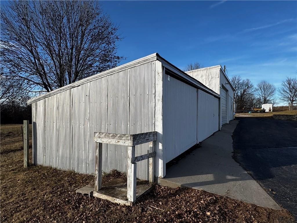 20269 US 275 Highway — photo 46