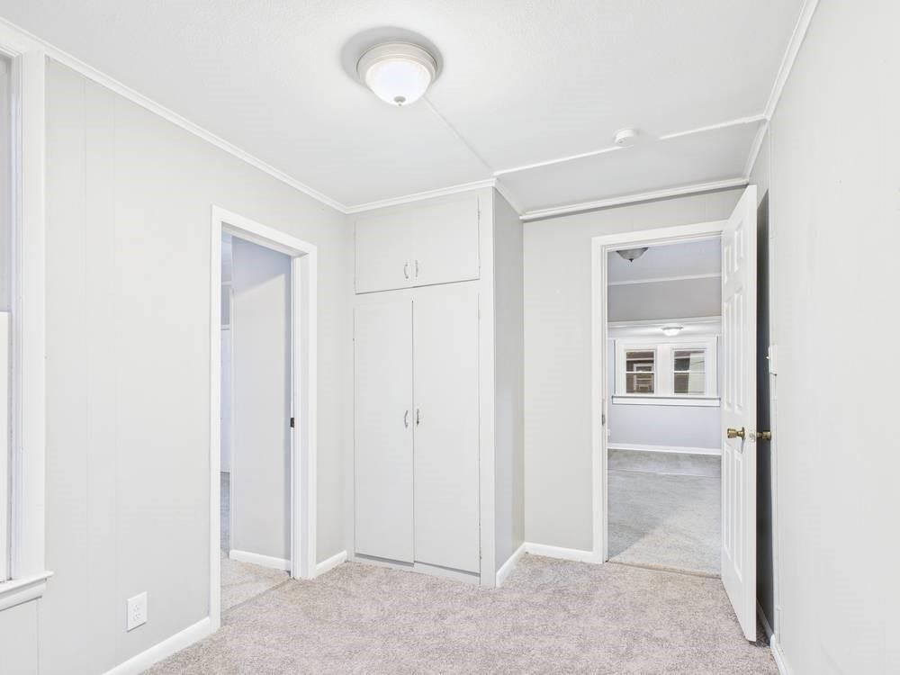 409 E 8th Street — photo 10